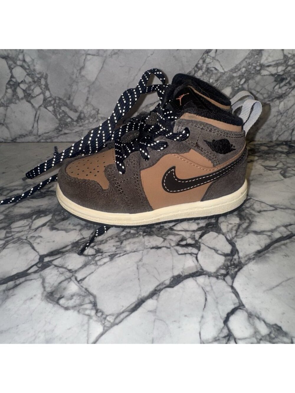 Nike Air Jordan Toddler 6C Mid Suede Leather Earth Tone Chocolate Brown Sneaker